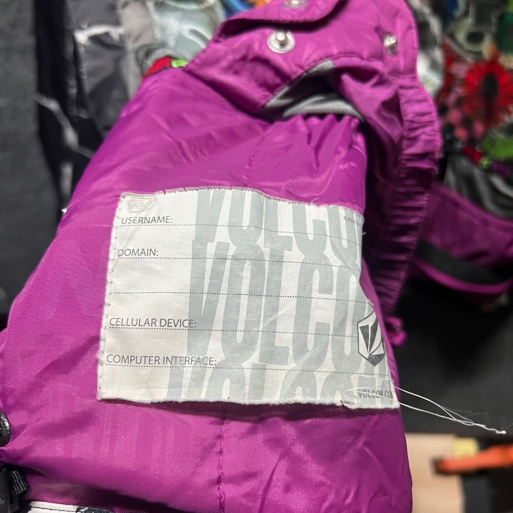 Volcom Snowboard Jacket Womens Medium Black White Thermonite Hooded Insulated - Picture 13 of 14